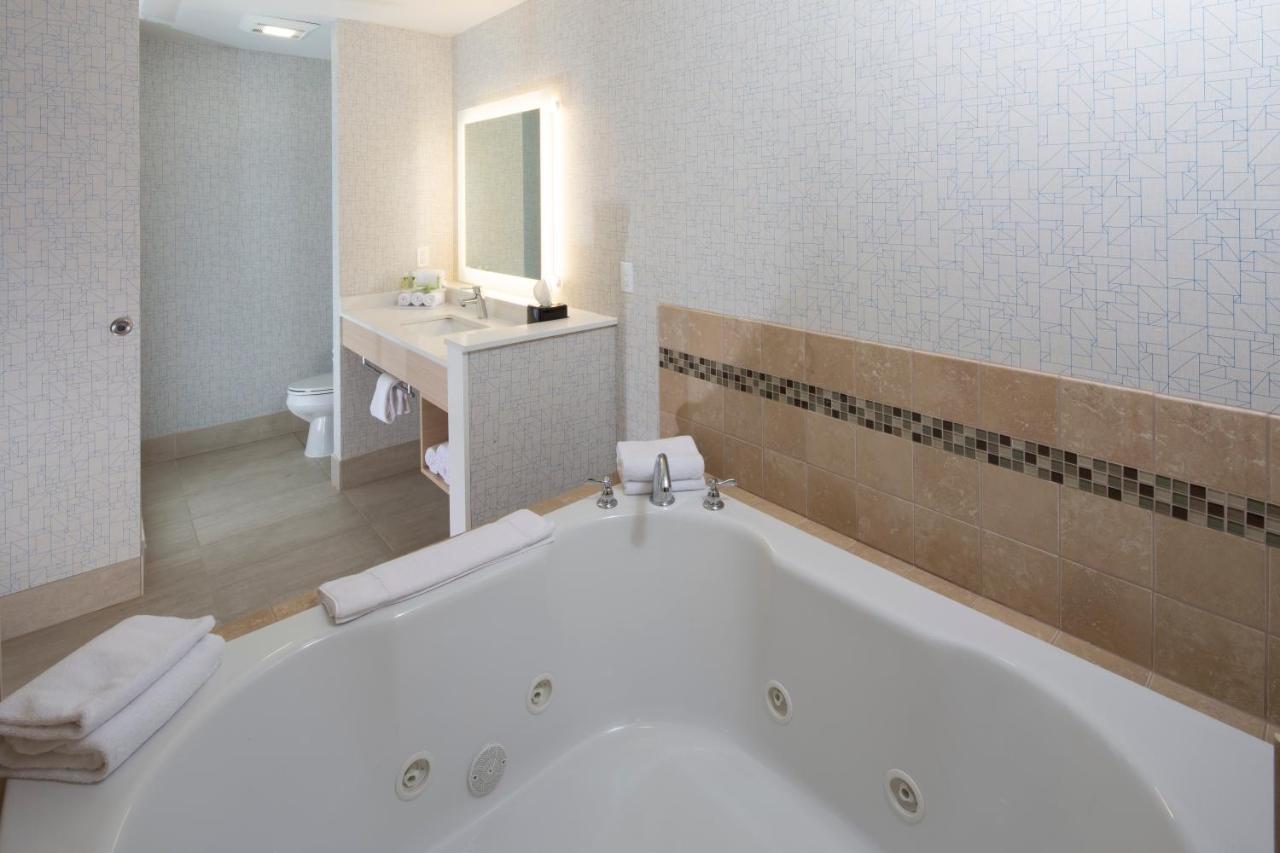 Holiday Inn Express Rochester Hills By Ihg מראה חיצוני תמונה